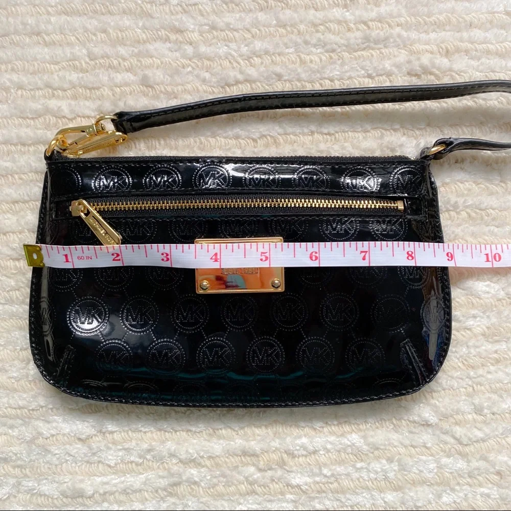 NWOT Michael Kors black patent logo wristlet
